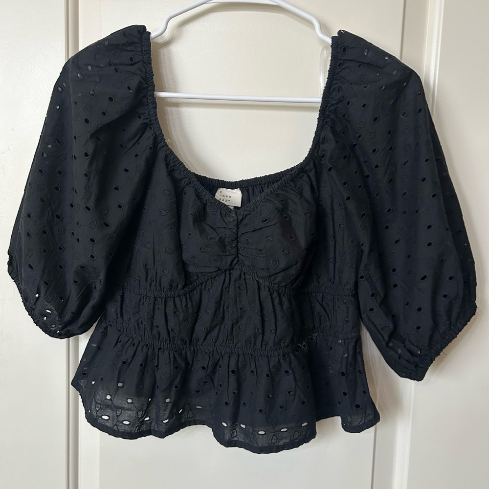 Women’s Puff Eyelet Black Blouse - Picture 1 of 4